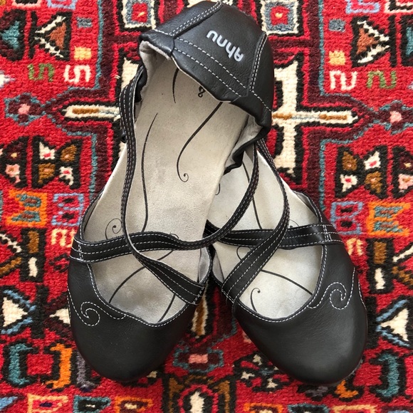 ahnu karma latitude black